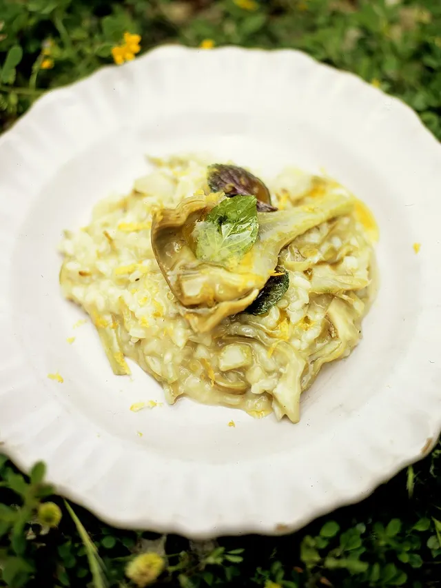 Artichoke risotto (Risotto ai carciofi) 
