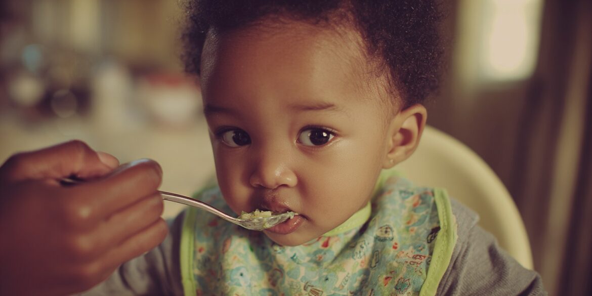 Safe and Affordable Tips for Introducing Solids to Your Baby