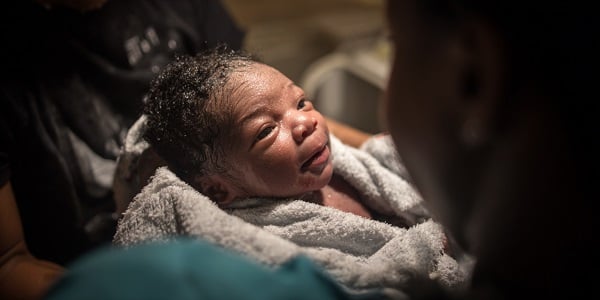 Womb to World Transitions: Newborn Baby’s First 72 Hours Explained for New Parents