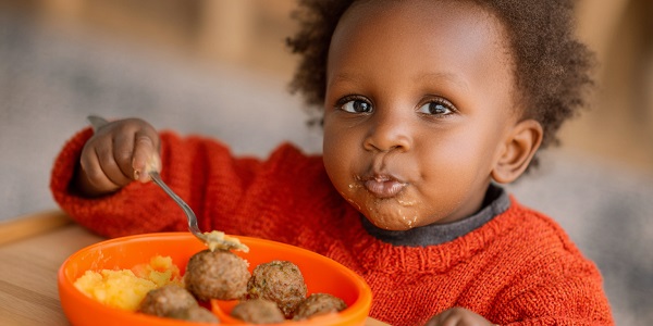 Mini Beef Meatballs with Mash for Toddlers 11 Mini Beef Meatballs with Mash for Toddlers