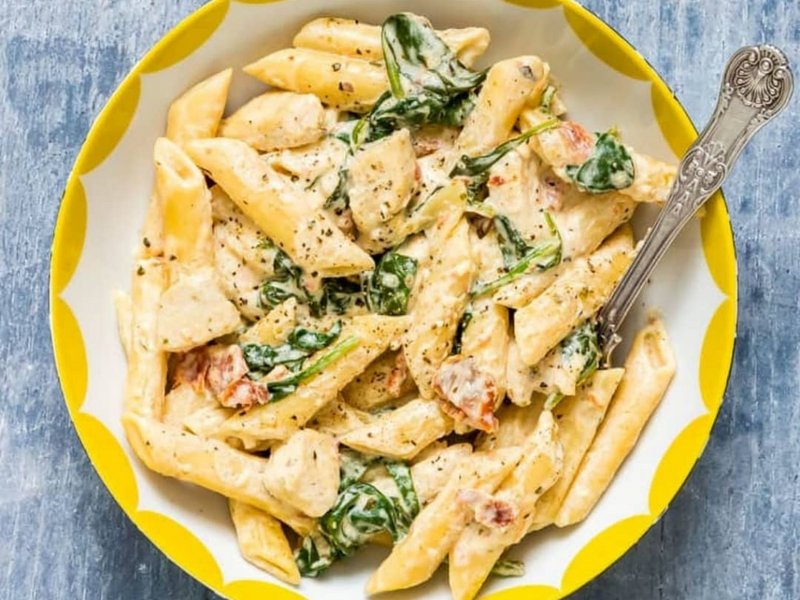 Easy Chicken Pasta Recipes for Busy Weeknights 15 Creamy Tuscan Chicken Pasta
