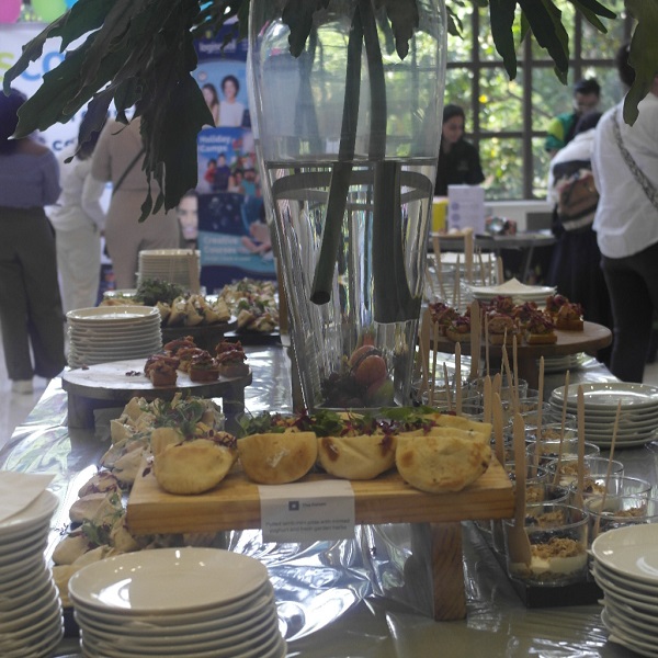 Exhibitors, Refreshments and Lunch